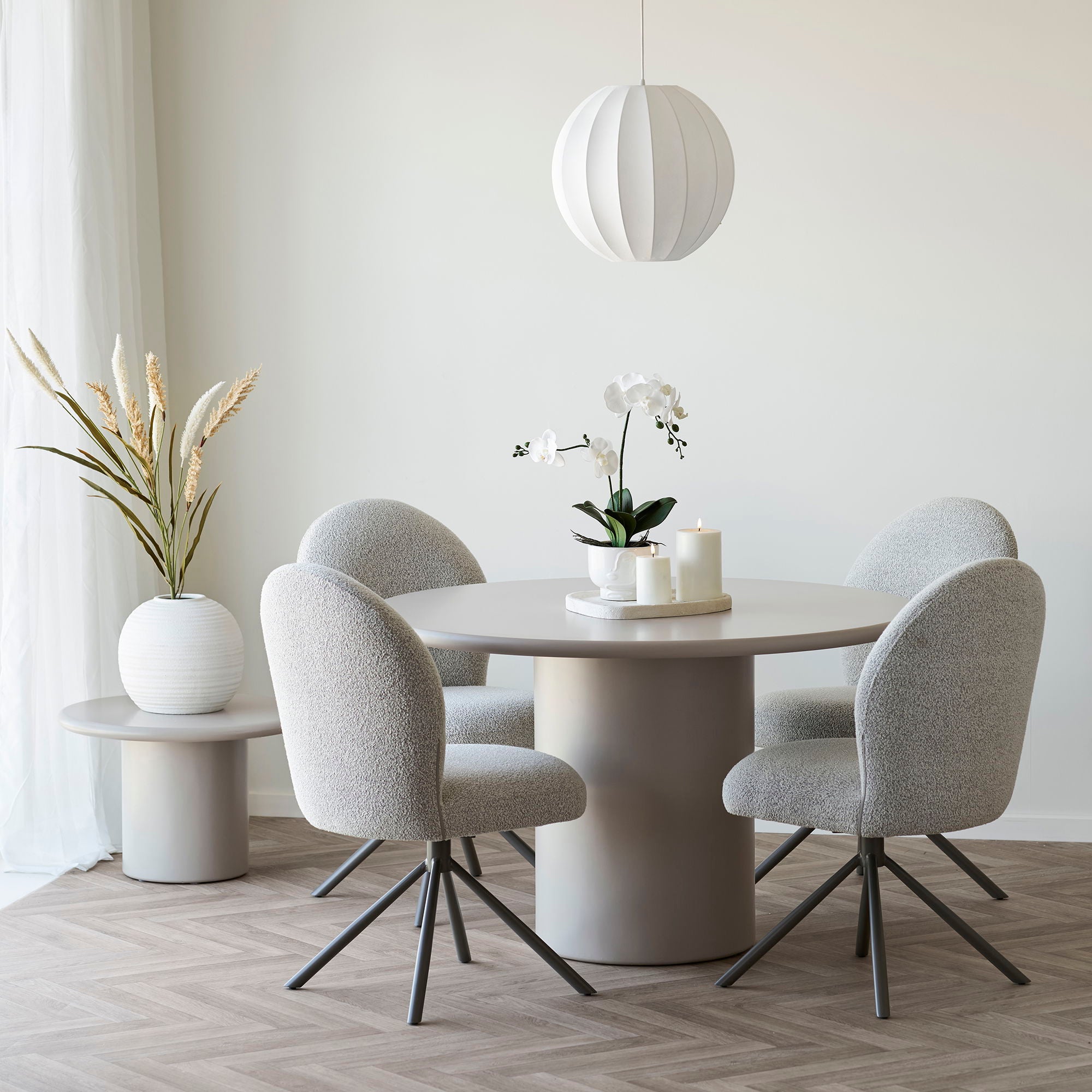 Lana spisebordstol - spisebordstol med svingbar fot, bouklé, sand, grå ben hn1267