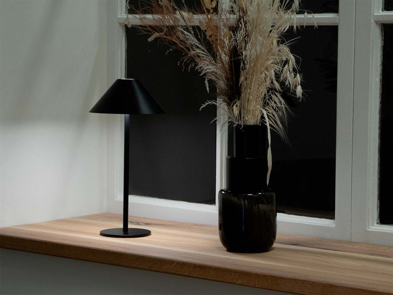 Era Lamp, svart