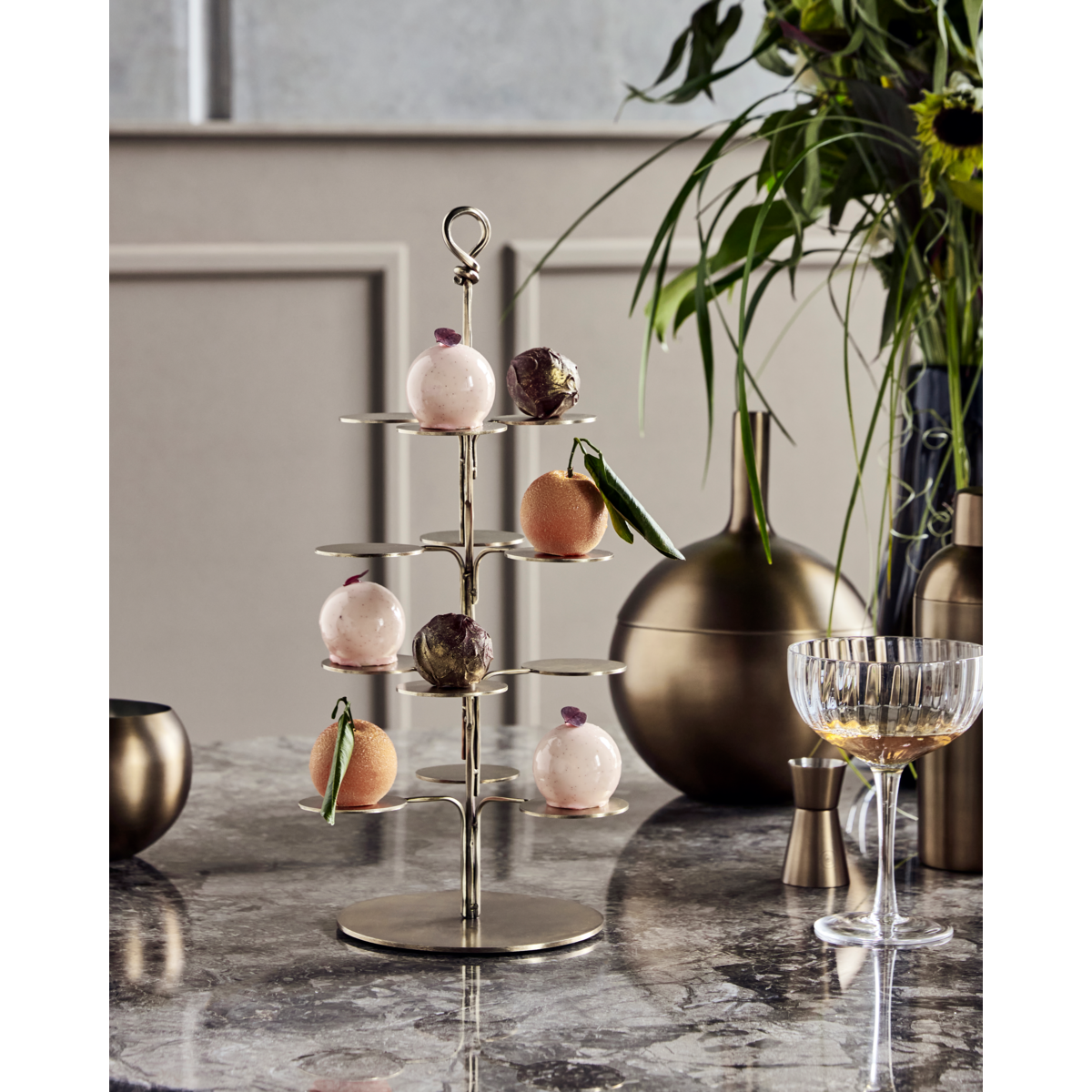 Etablering, hdseny, antik messing