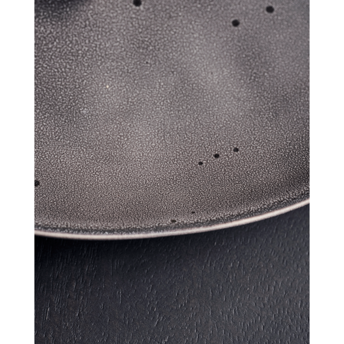 Middagsplate, hdrustic, mørk grå