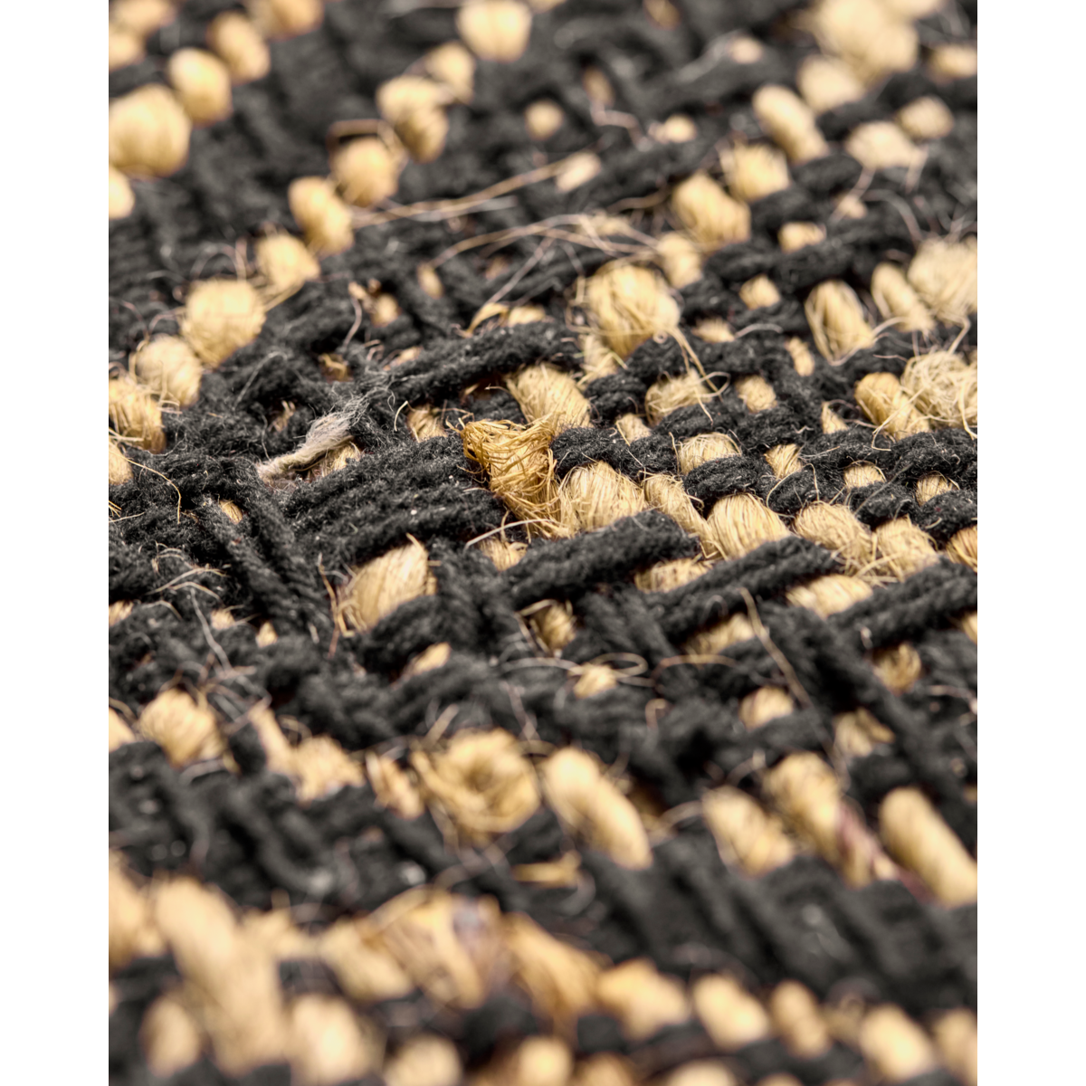 Teppe, hdmonta, svart; naturlig