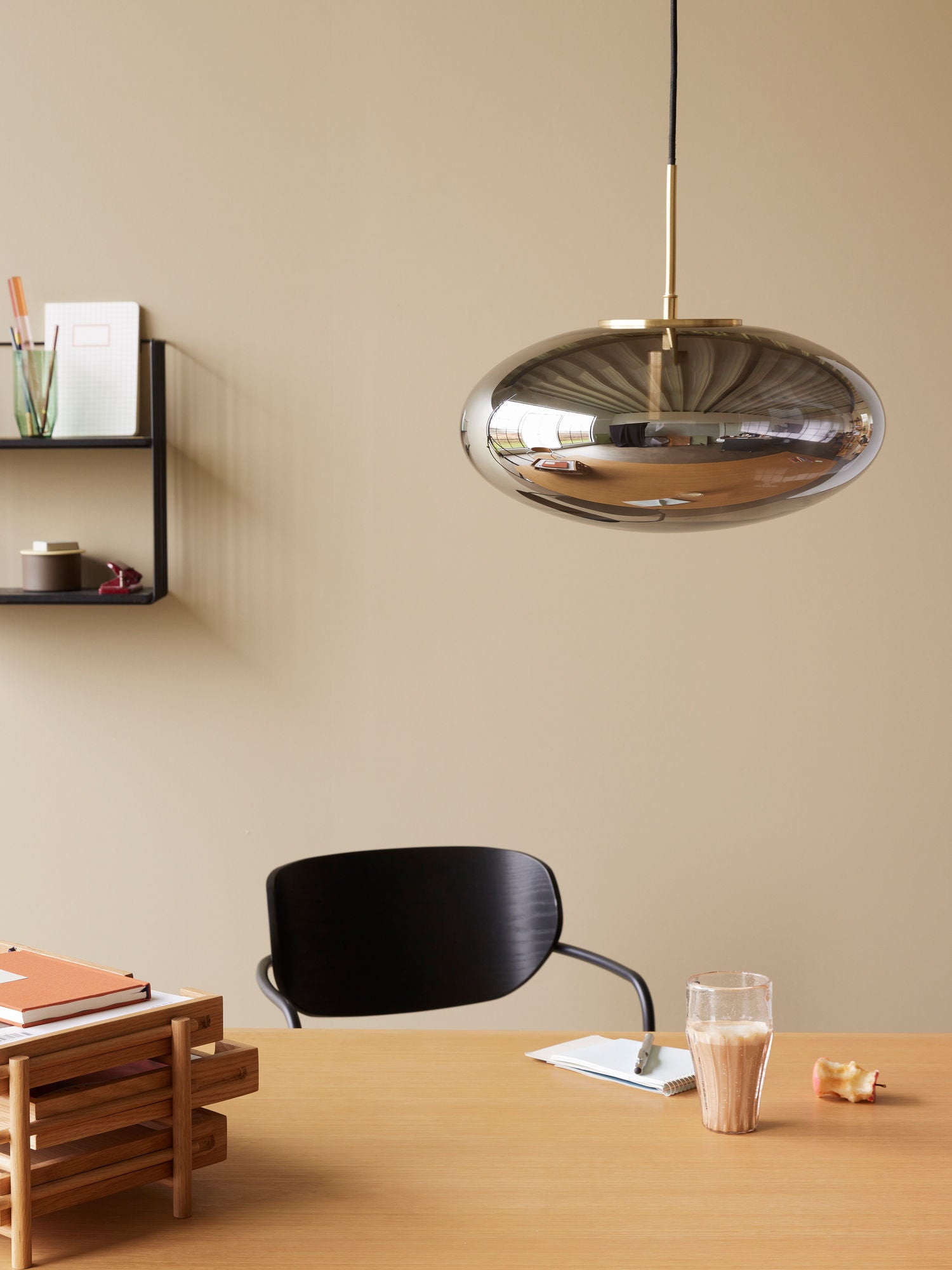 Hübsch reflekterer anheng ellipse grå