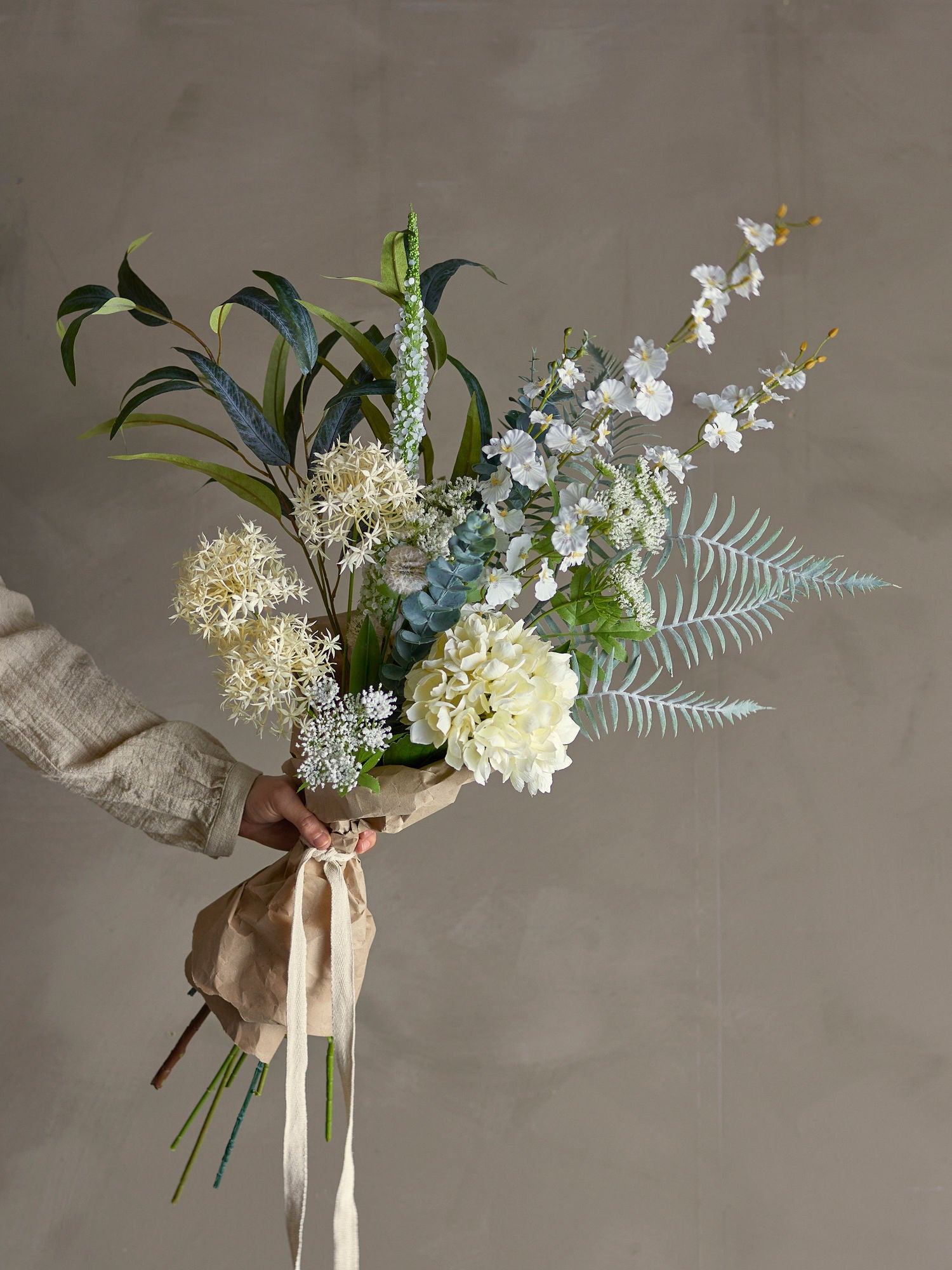 Bloomingville Symphonie Bouquet, hvite, kunstige blomster