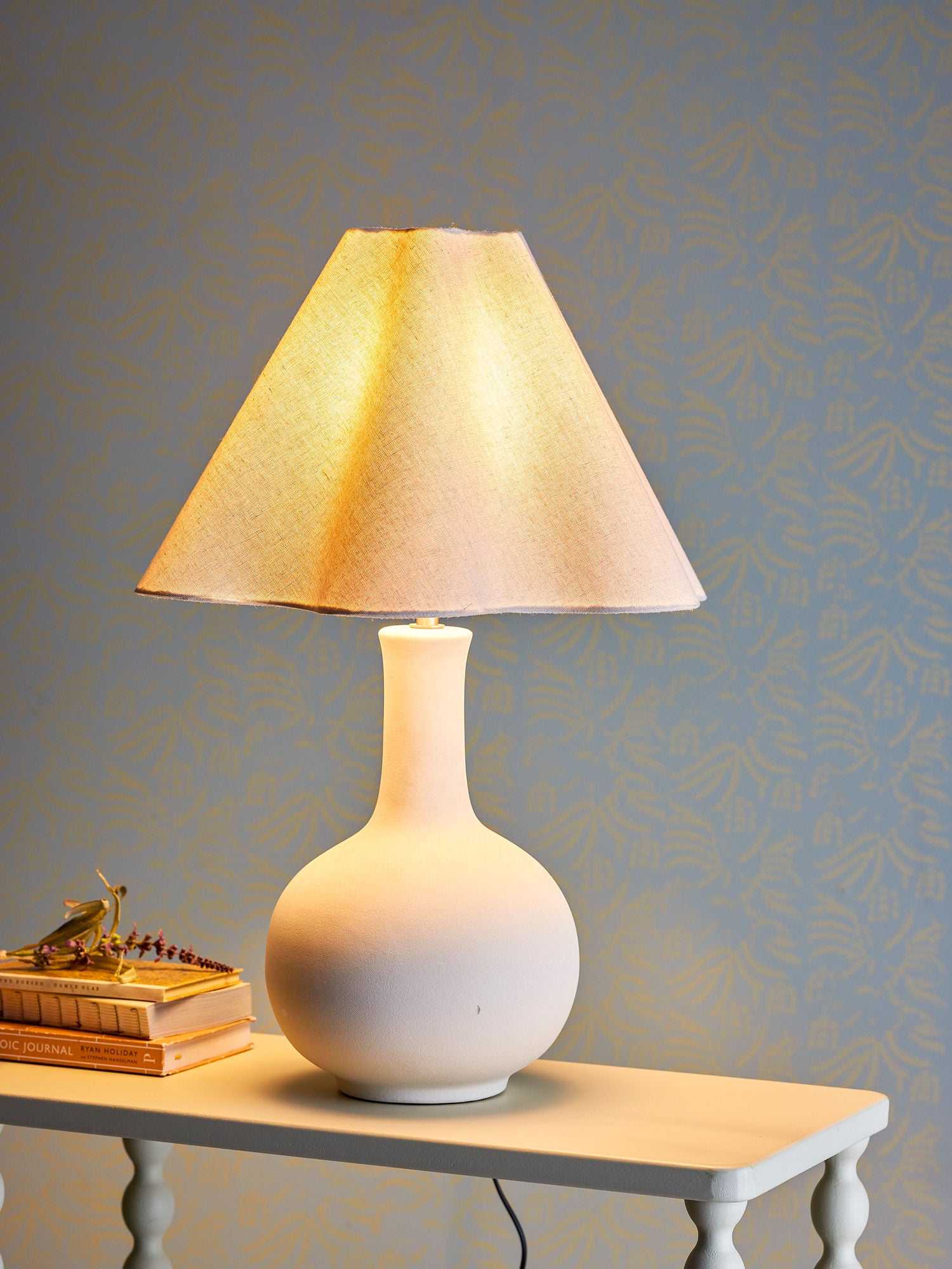 Bloomingville Heide bordlampe, hvitt, steingods