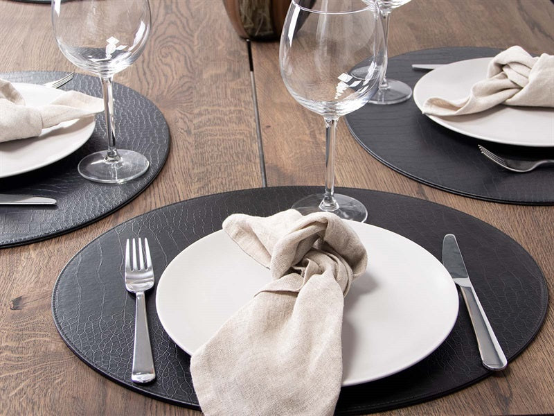 Oval deksel serviett // Svart slangemønster PU - Hard