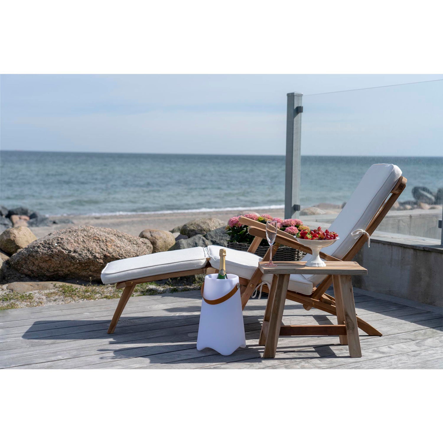 Arrecife Cover Chair with Deck Chair Cushion - Deck Chair with Deck Chair Cushion, Teak/Cotton, Nature/White