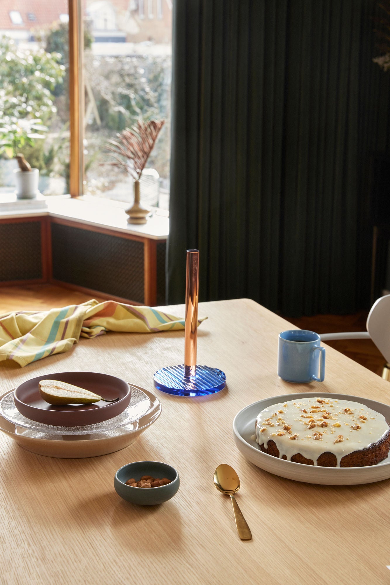 Hübsch kiosk kjøkkenrekkholder blå/rosa