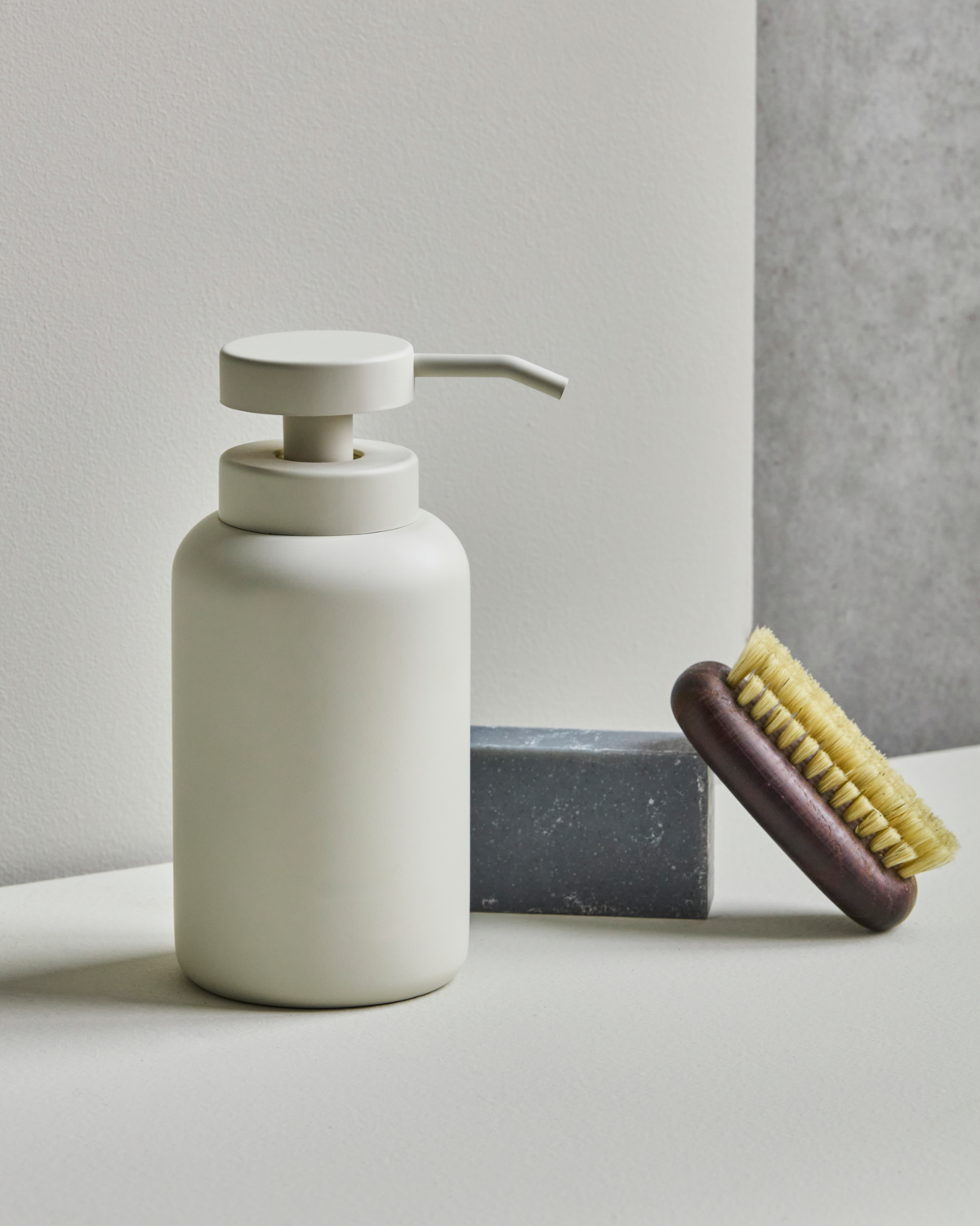 Såpedispenser, HDWah, Off-white