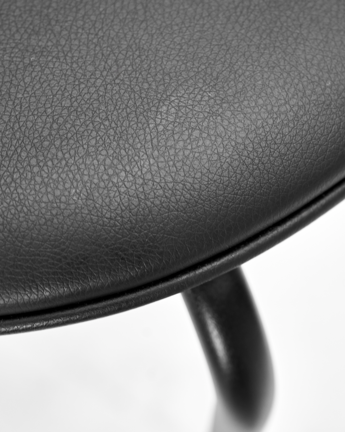 Krakk, HDPova, Svart