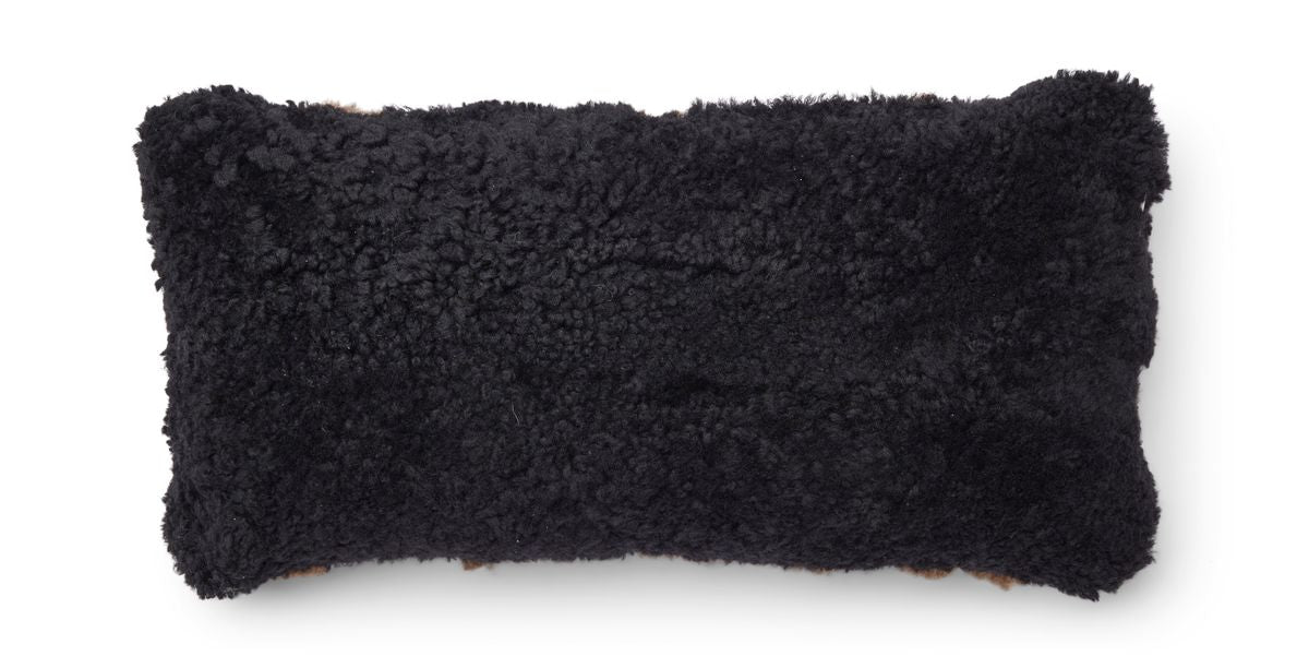 Sebra lammeskinnspute | Korthåret | New Zealand | Dobbeltsidig | 30x60 cm