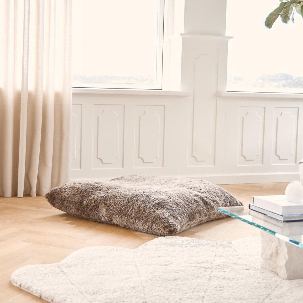 Maxi flytepute | Korthåret | New Zealand | Dobbeltsidig | 90x90 cm