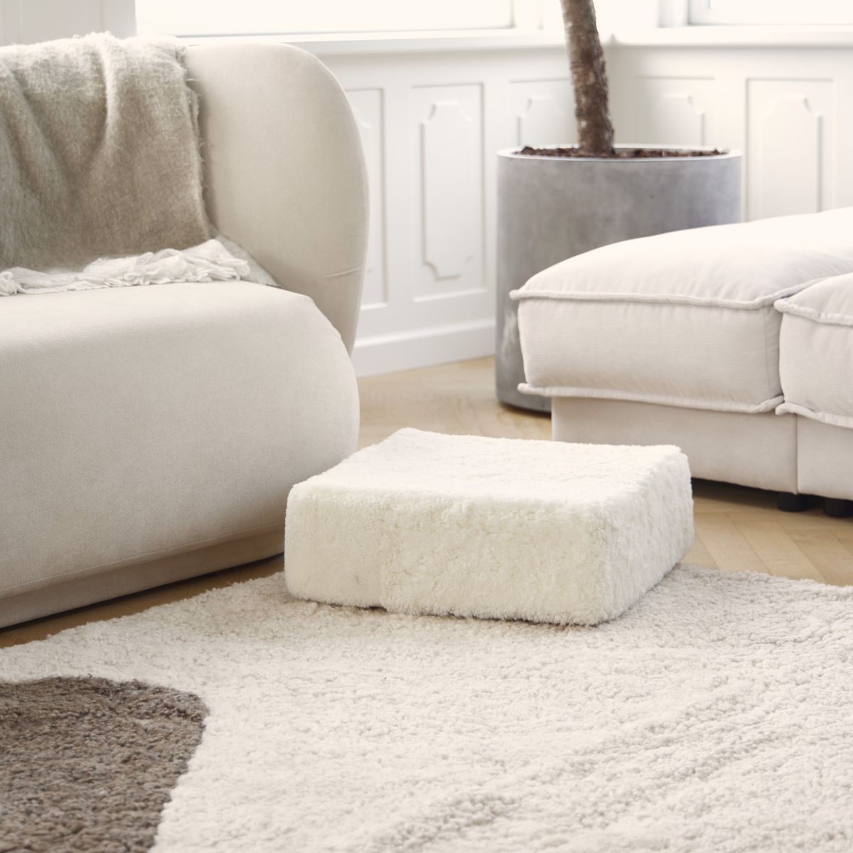 Puff | Korthåret | New Zealand | 40x40x13 cm