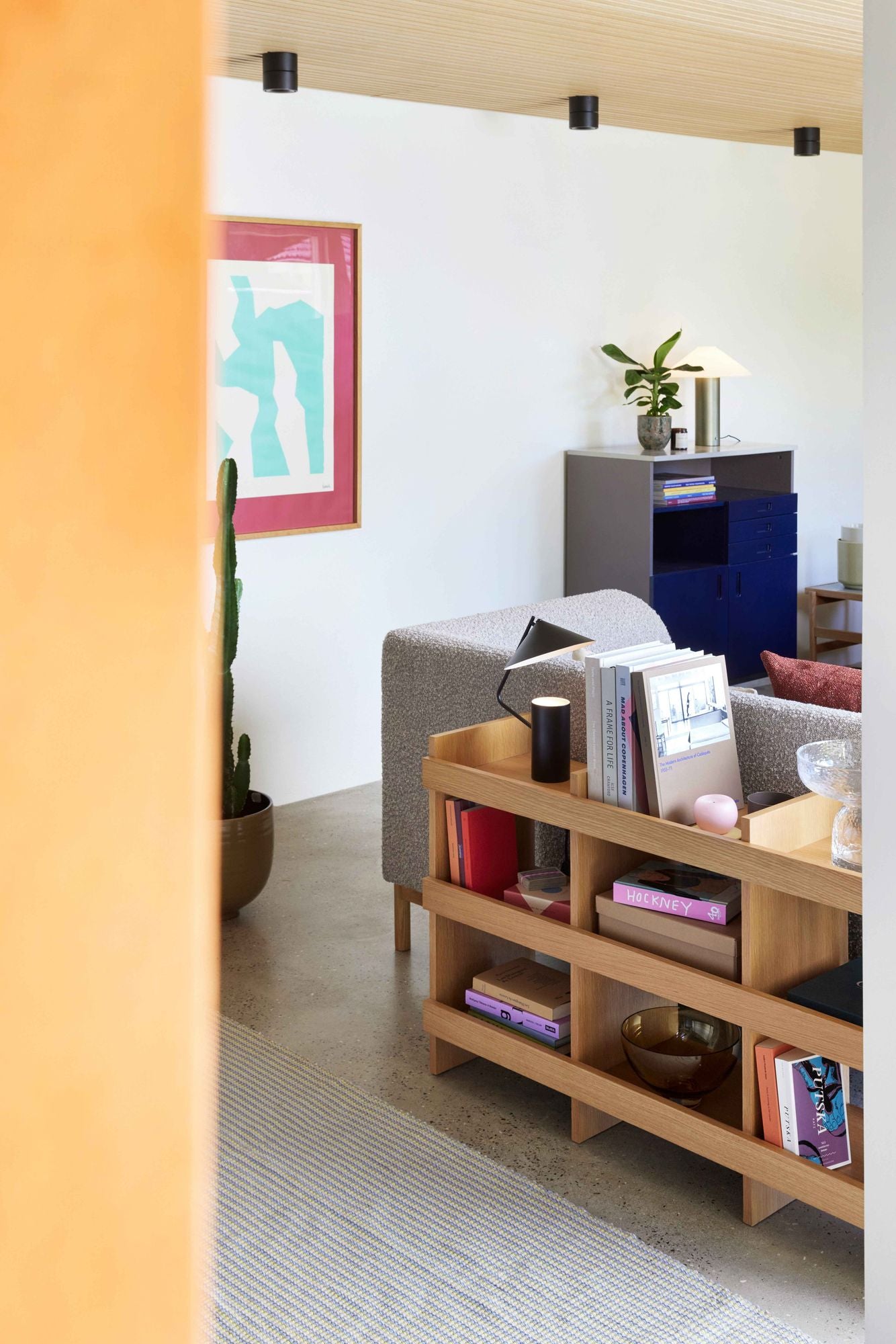 Hübsch momentum hylle natur