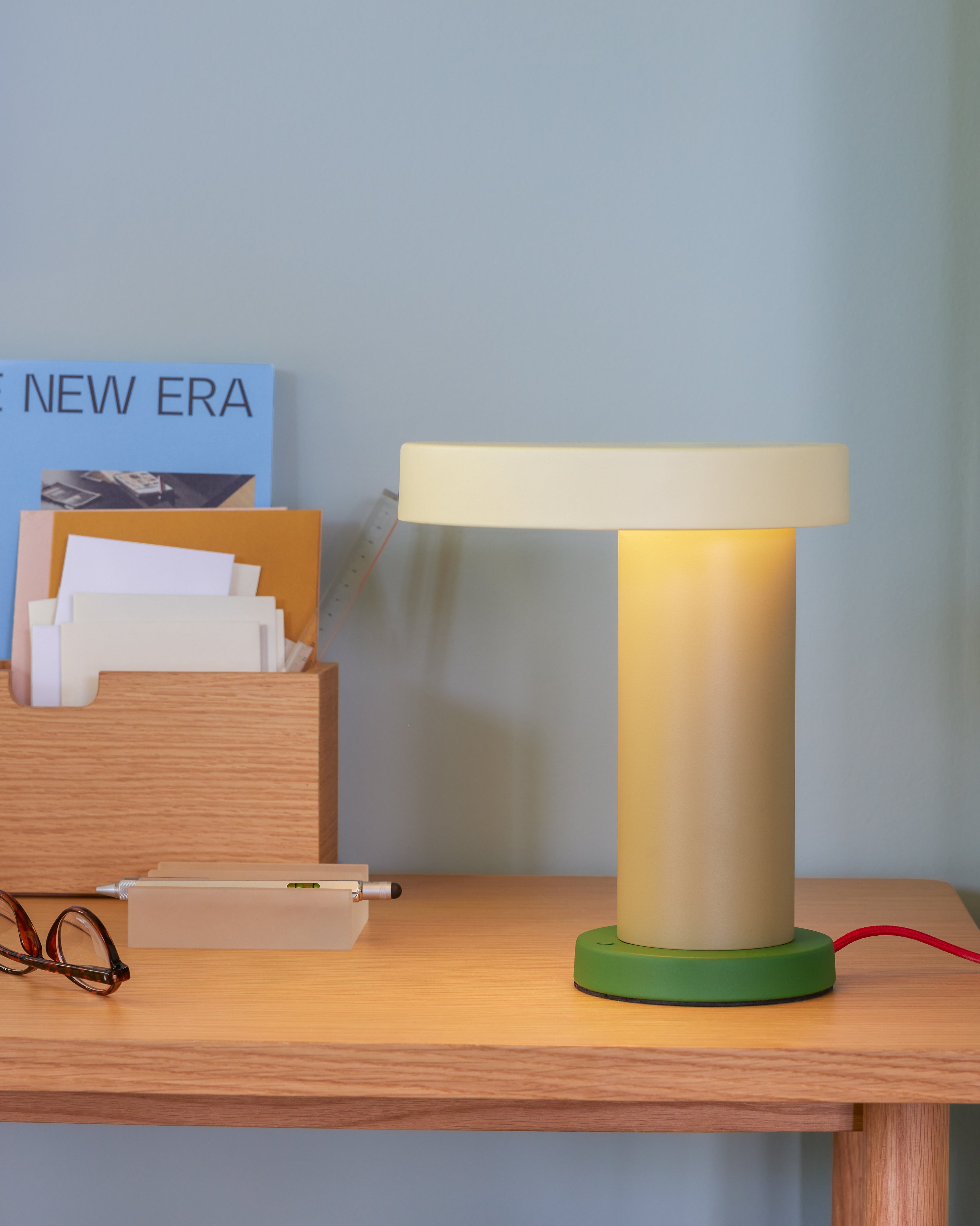 Magisk bordlampe grønn/olivengrønn - Ø20X H25cm, LED