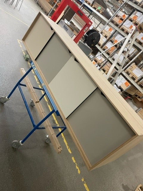 Utstillingsmodell - Andersen Furniture - S1 Sideboard - L200XD50XH68 cm - Oak/SOAP med flerfargede dører