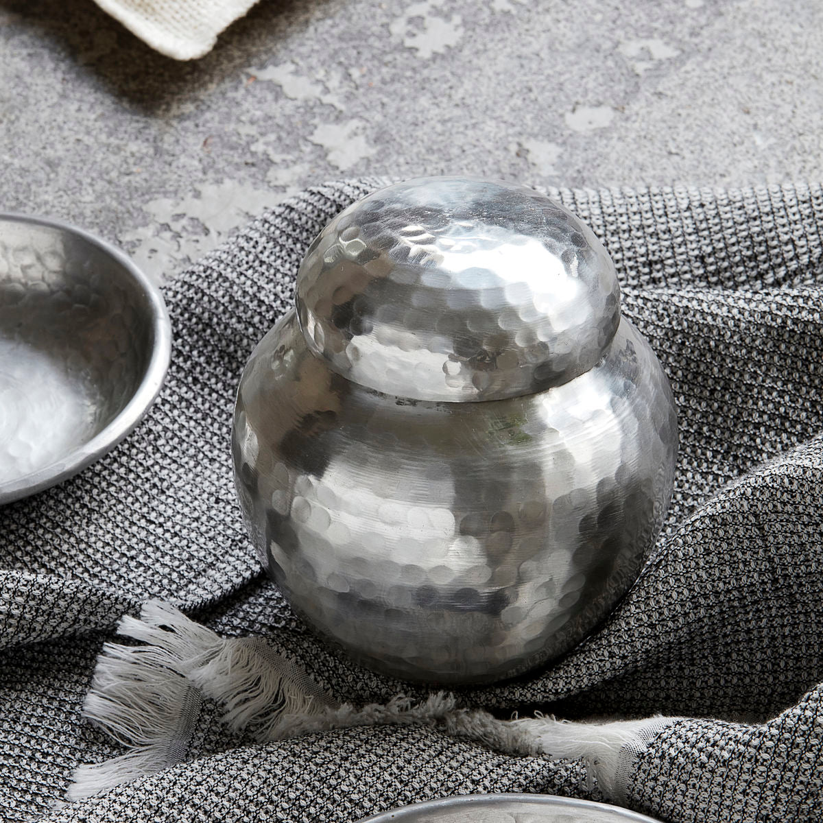 Huslege - Lagring med lokk, Galior, Silver Finish - DIA: 11,5 cm