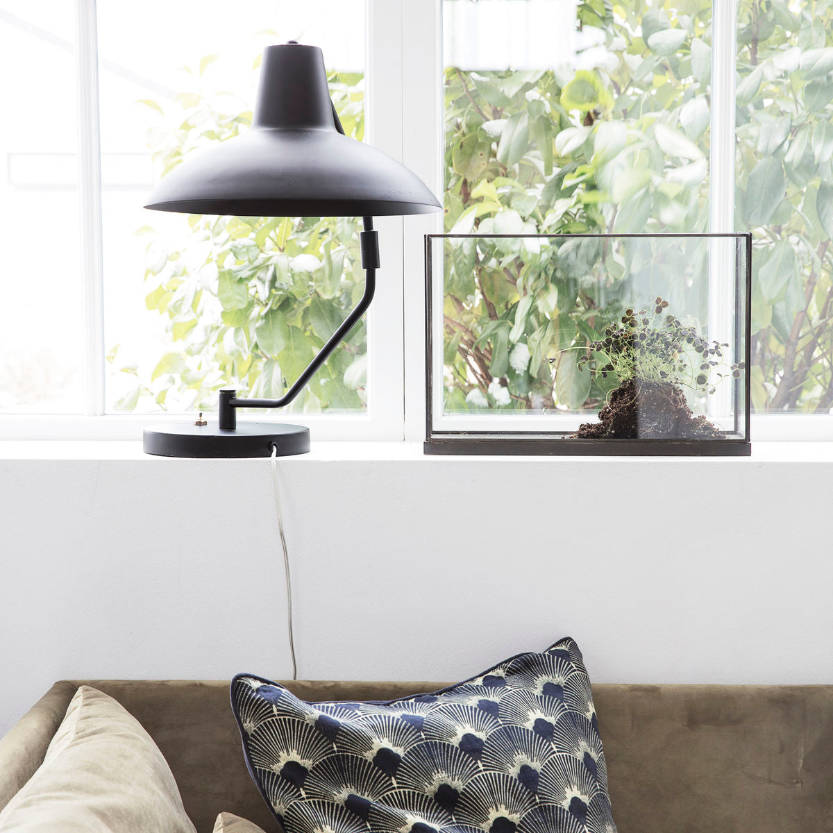 House Doctor - Utstillingsboks, antikk metallic - l: 40 cm, b: 11 cm, h: 27 cm