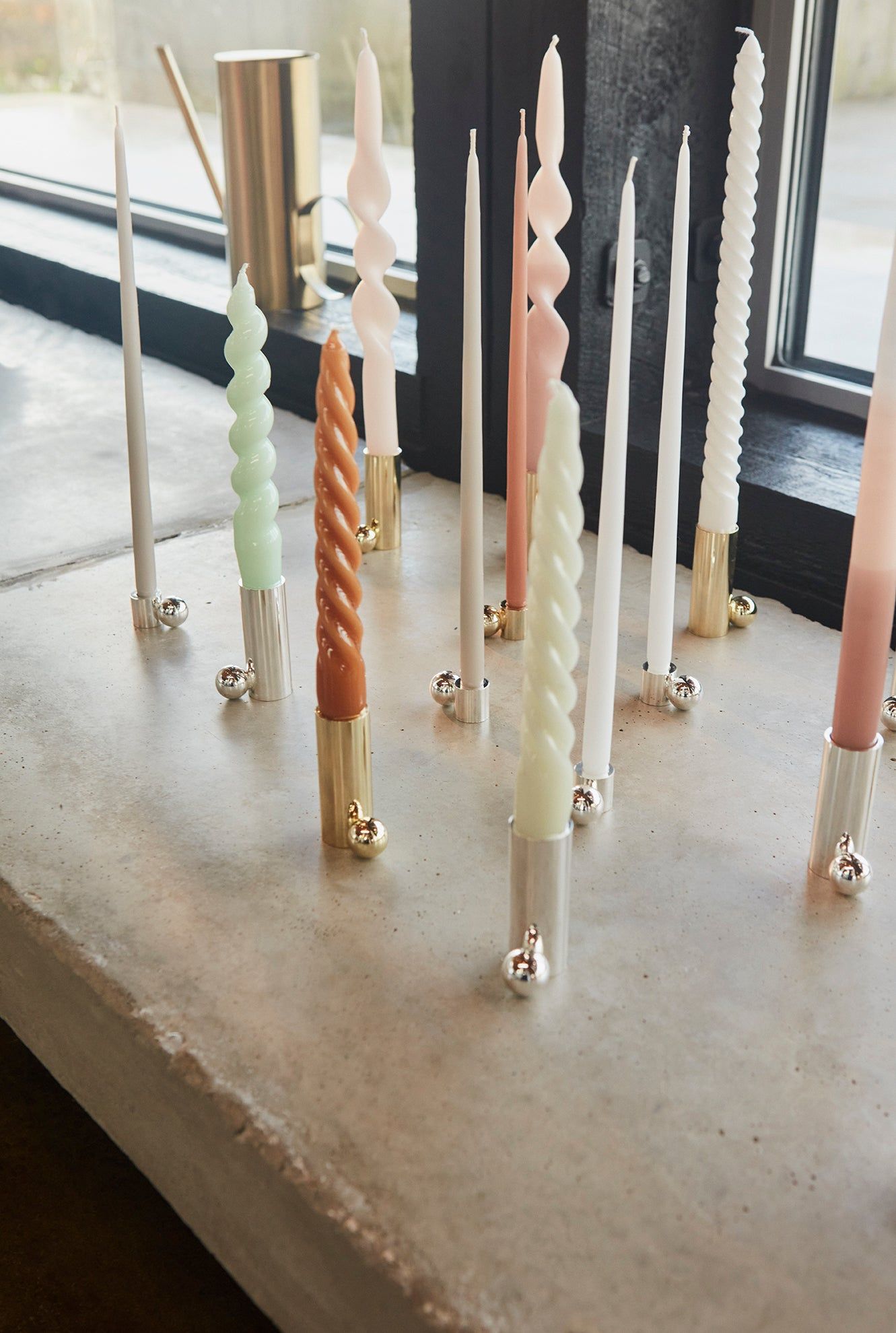 Oyoy Living Palloa Candlestick - High - Messing