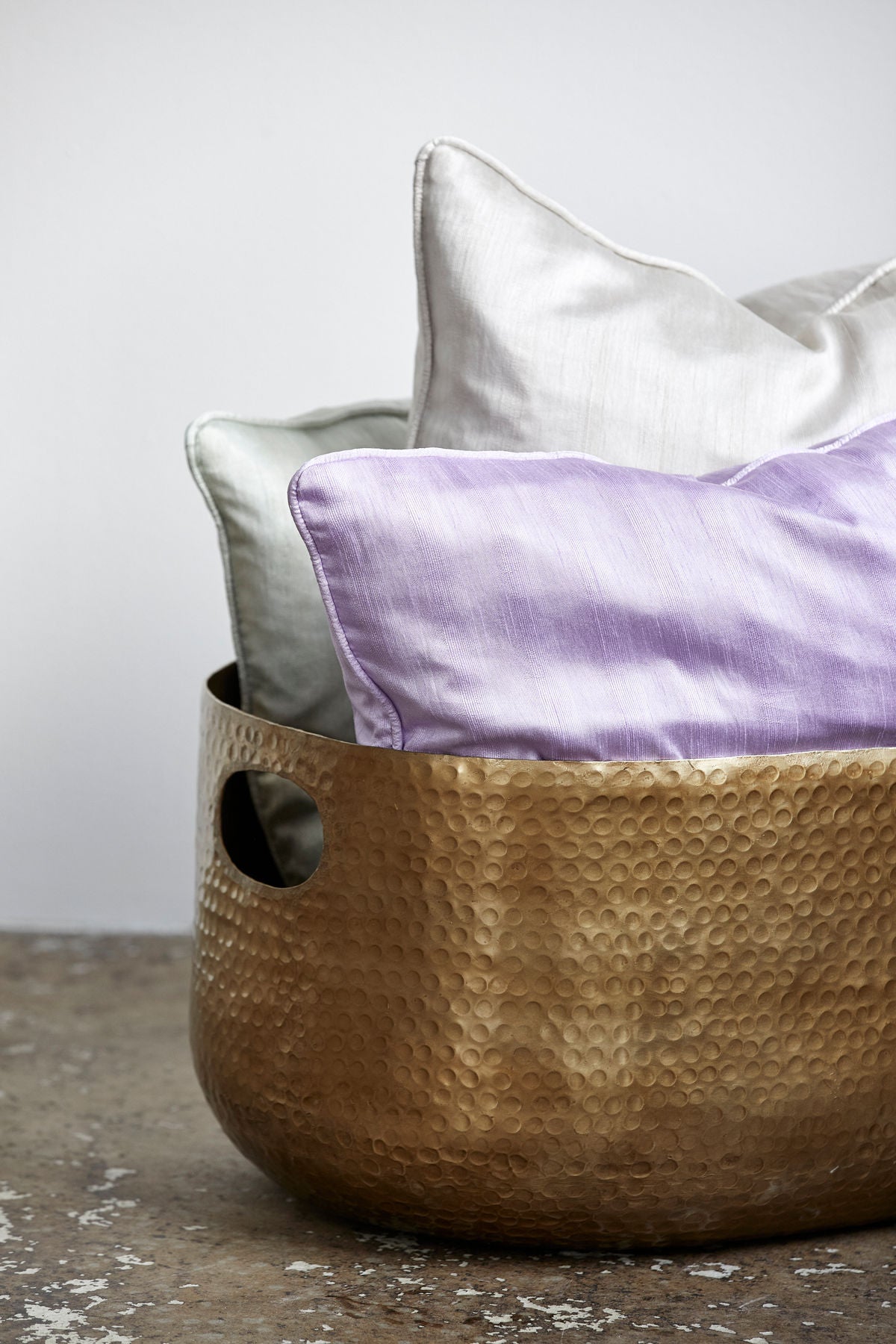 Laika Basket i aluminium - stor - Ø60 cm - Gullfinish