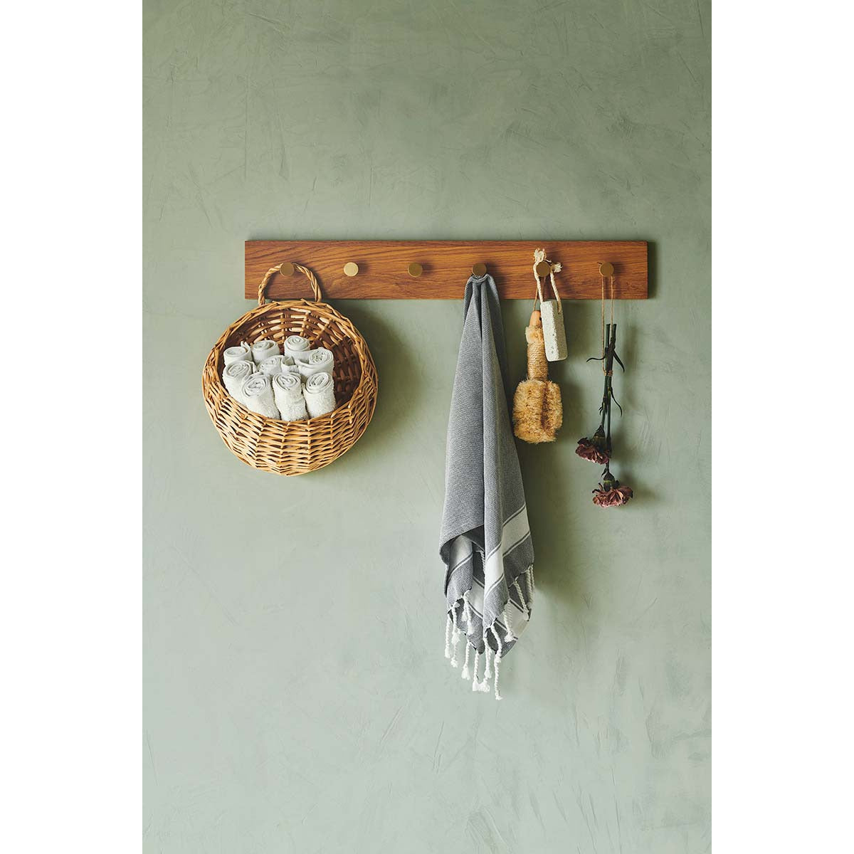 OAK Knagerække Egetræ Med Messing Knager - 70 cm - MOUD HOME - DesignGaragen.dk