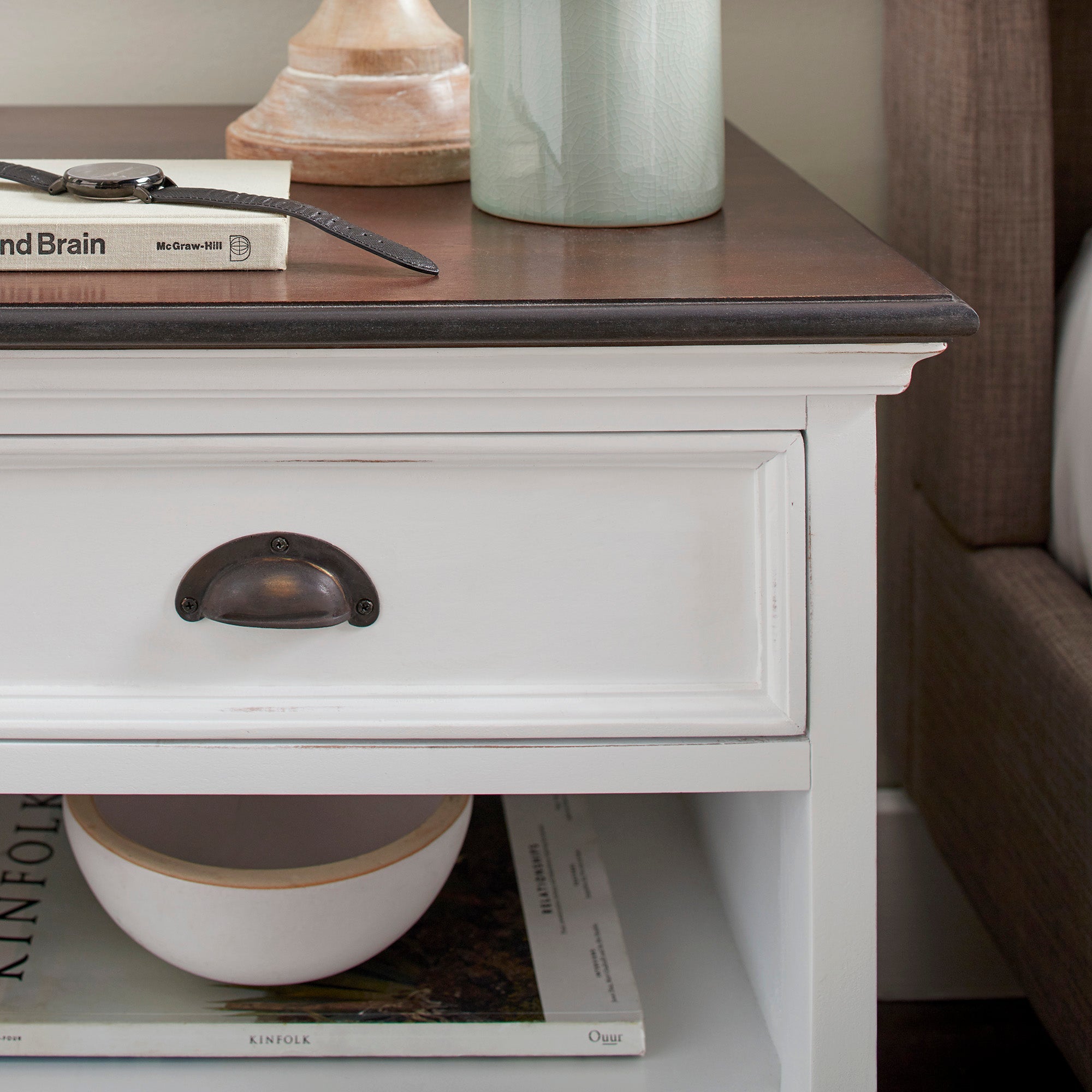 Halifax Accent Sengebord med Hylder - NovaSolo - DesignGaragen.dk