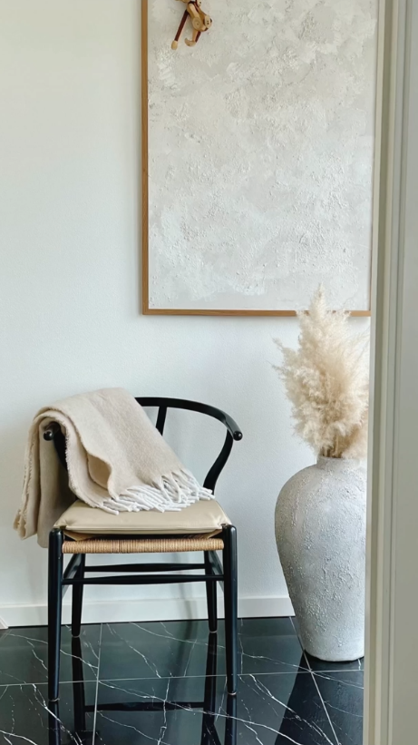 Pute til Hans J. Wegner y -stol ch24 in - rødt skinn