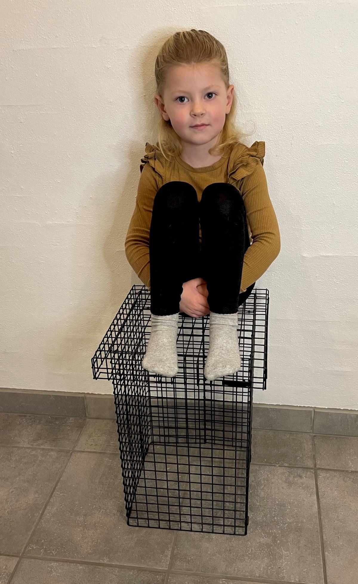 Kalager Design Wire Stool, Black