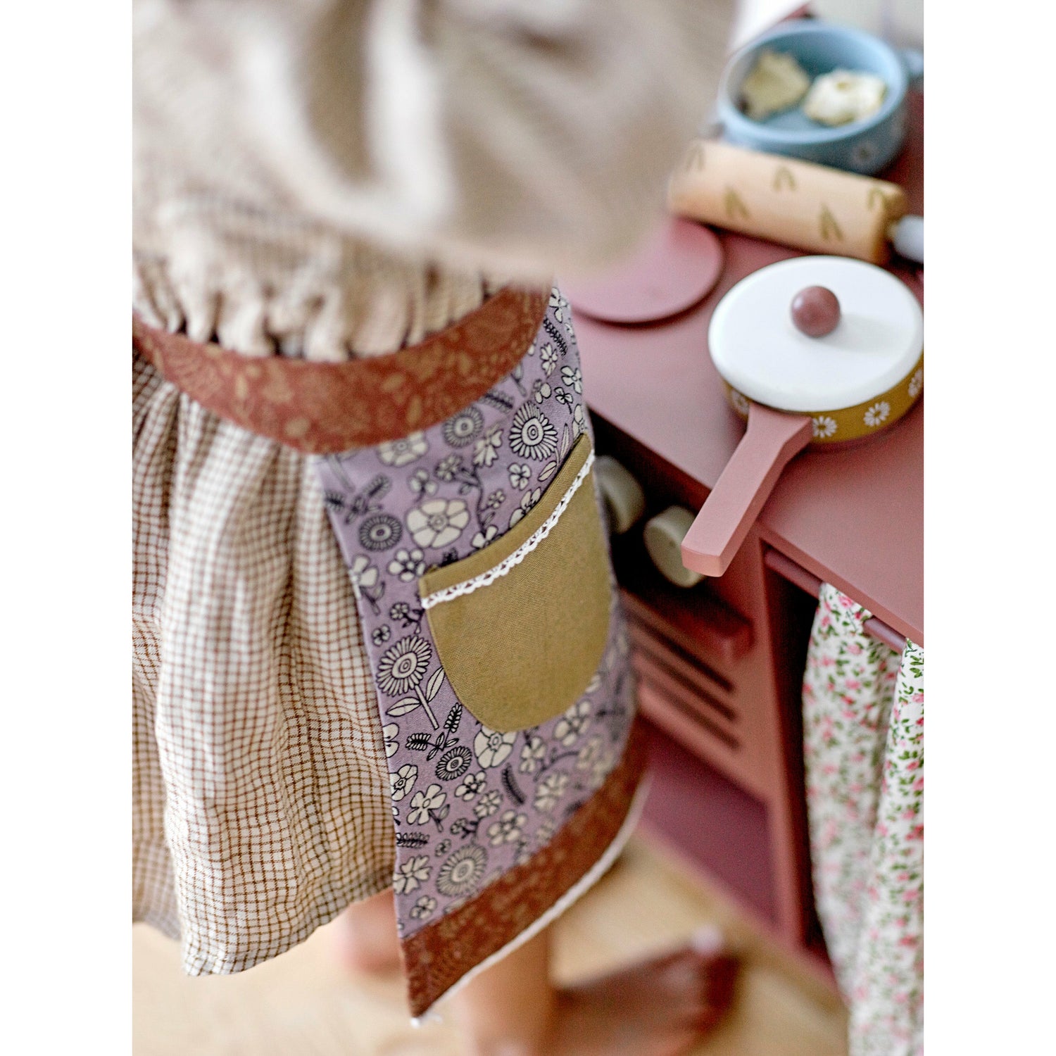 Pippi Mini Komfur, Brun, MDF - L40xH57,5xW26 cm - BLOOMINGVILLE MINI - DesignGaragen.dk