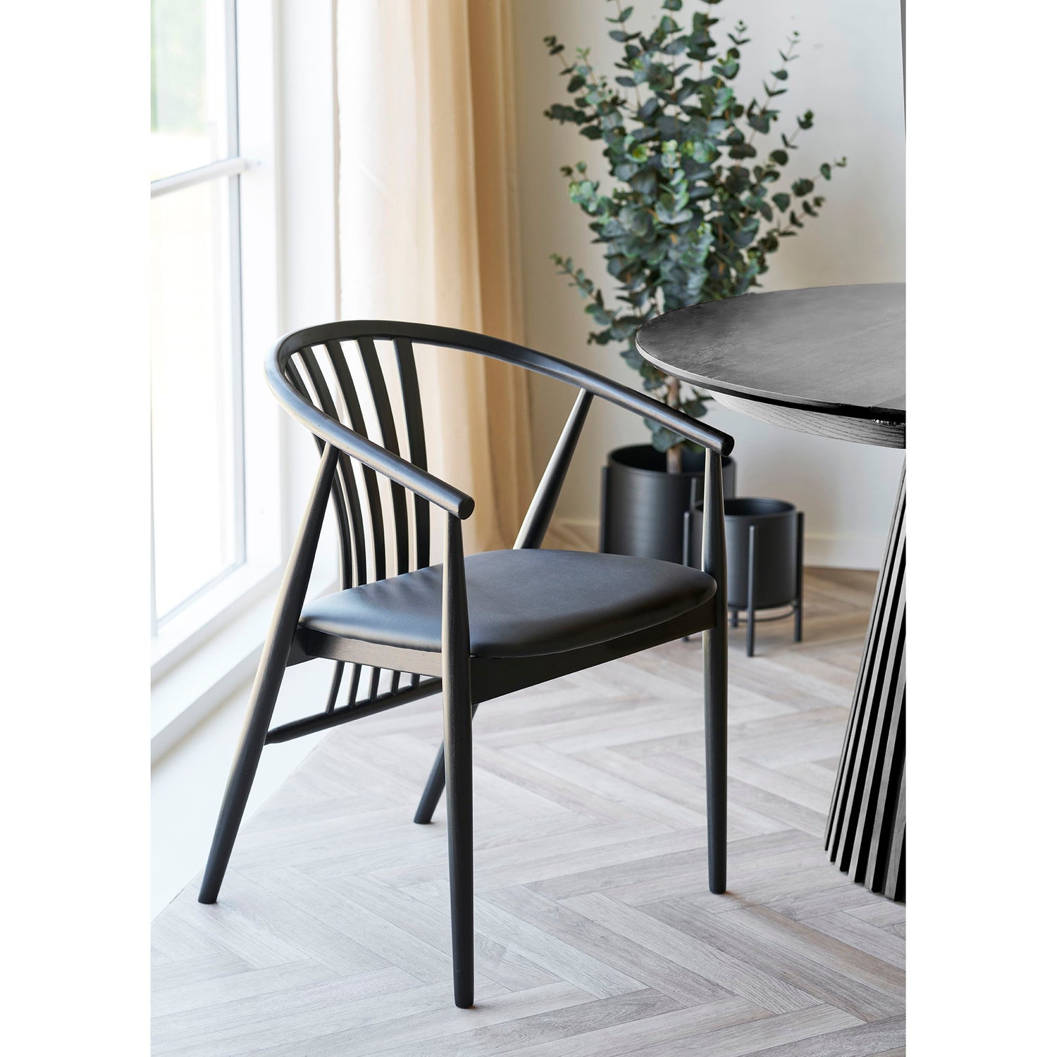 Agustin spisebordstol - Spisebordstol, Beech Wood with PU Seat, Black HN1219
