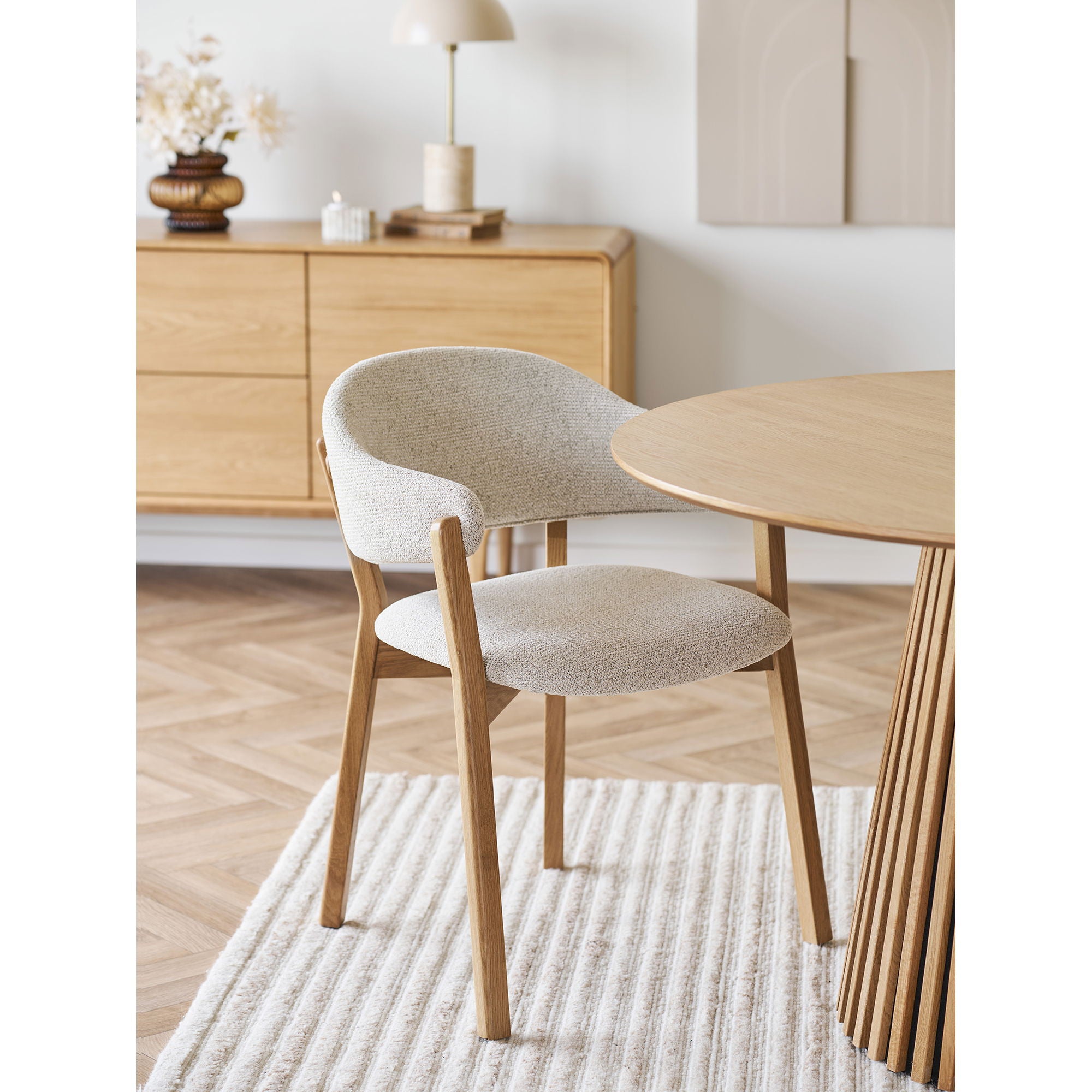 Dunkirk spisebordstol - spisebordstol, armlen, eik med stoffsete, beige hn1318