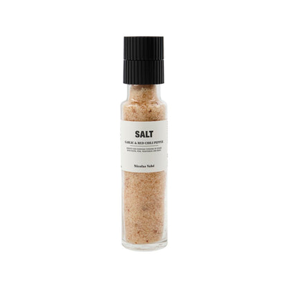 Salt, hvitløk og rød chili pepper