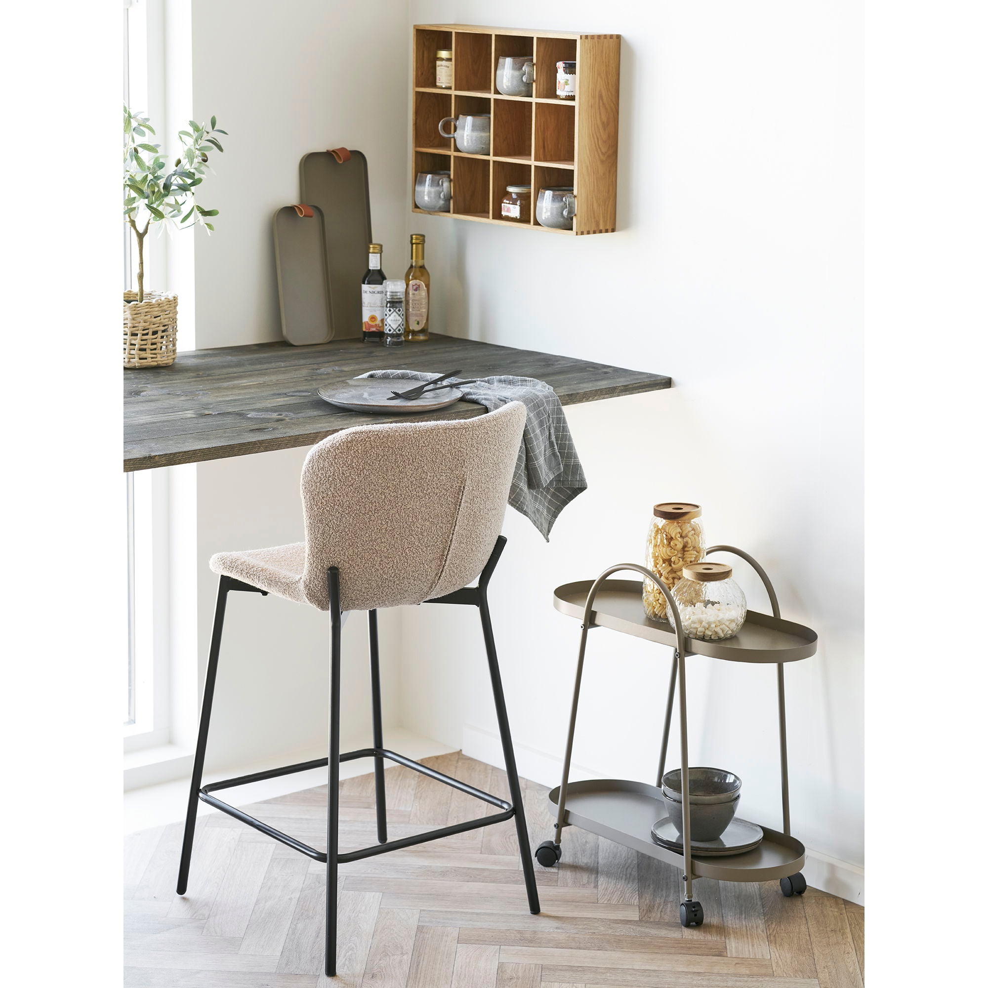 Maceda Counter Chair - Counter Chair, Bouklé, Beige, Black Legs HN1239