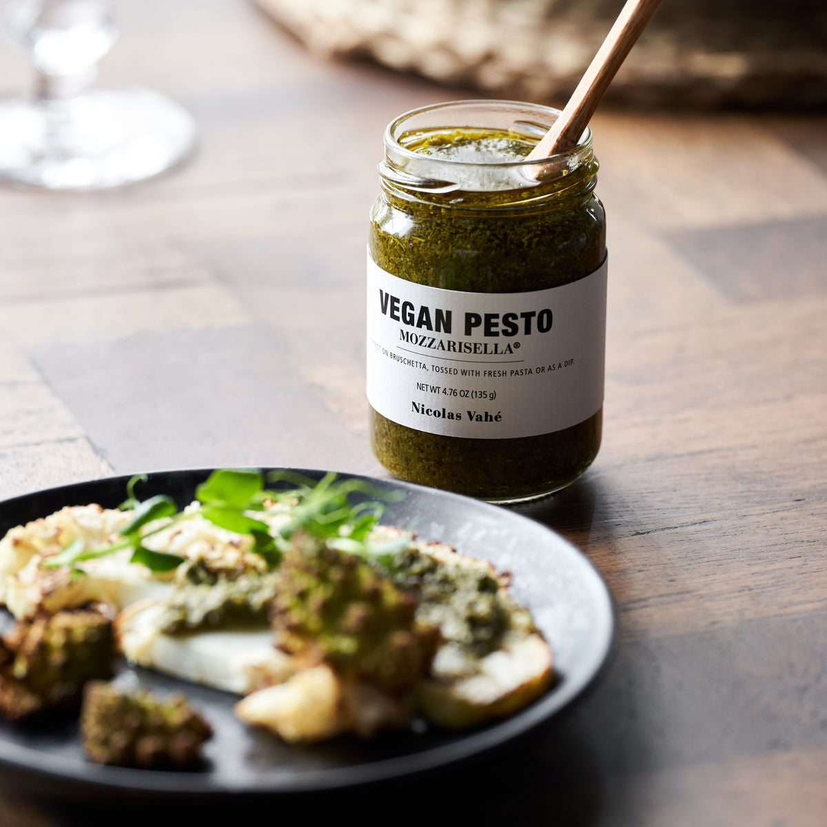 Vegansk pesto med mozzarisella