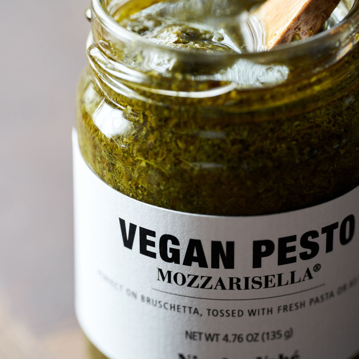 Vegansk pesto med mozzarisella