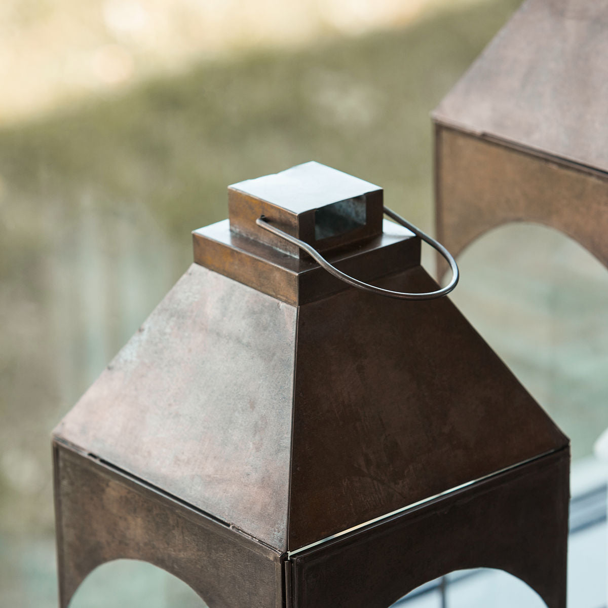 Huslege - Lykter, hdarch, antikk rot