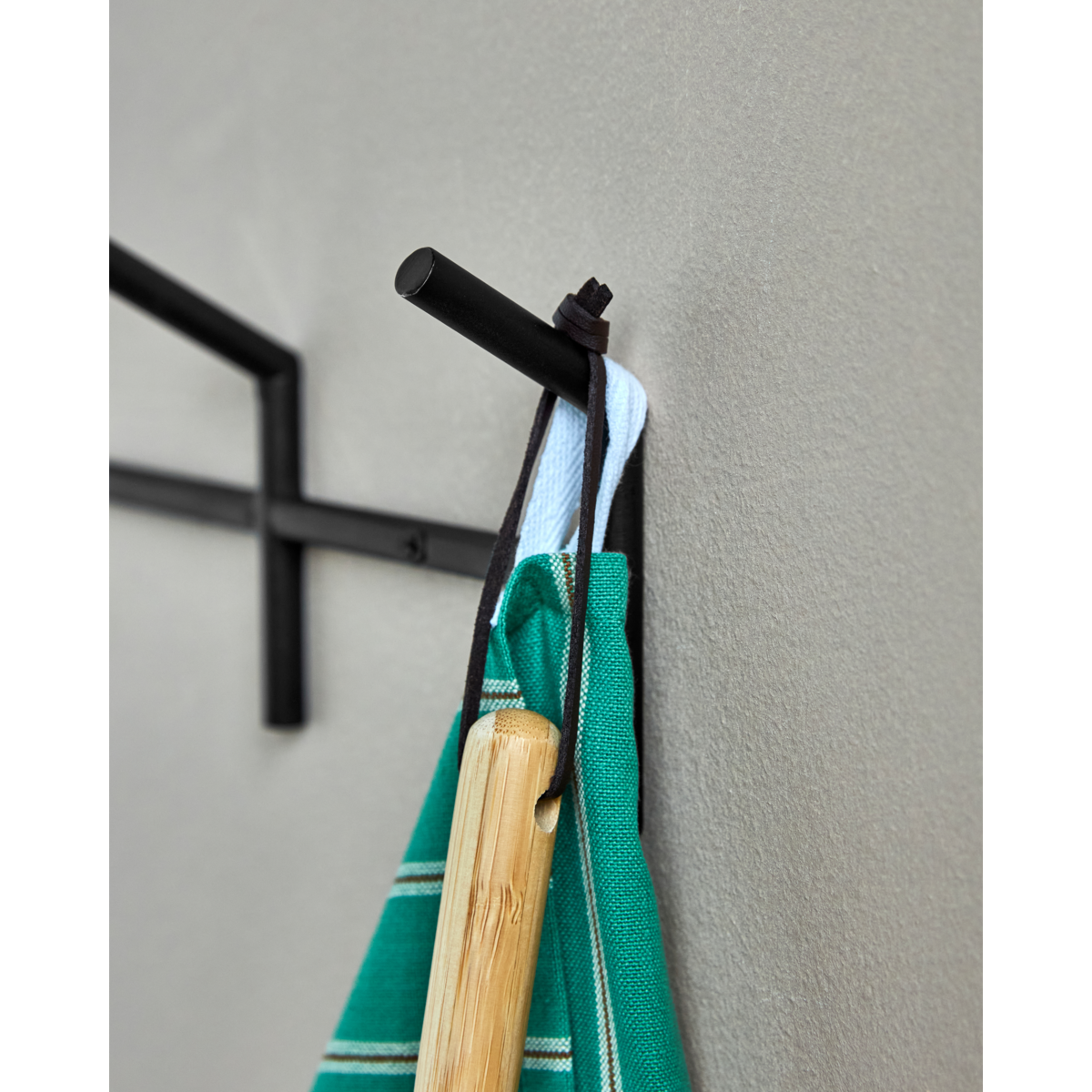 Knake, Hdparo, svart