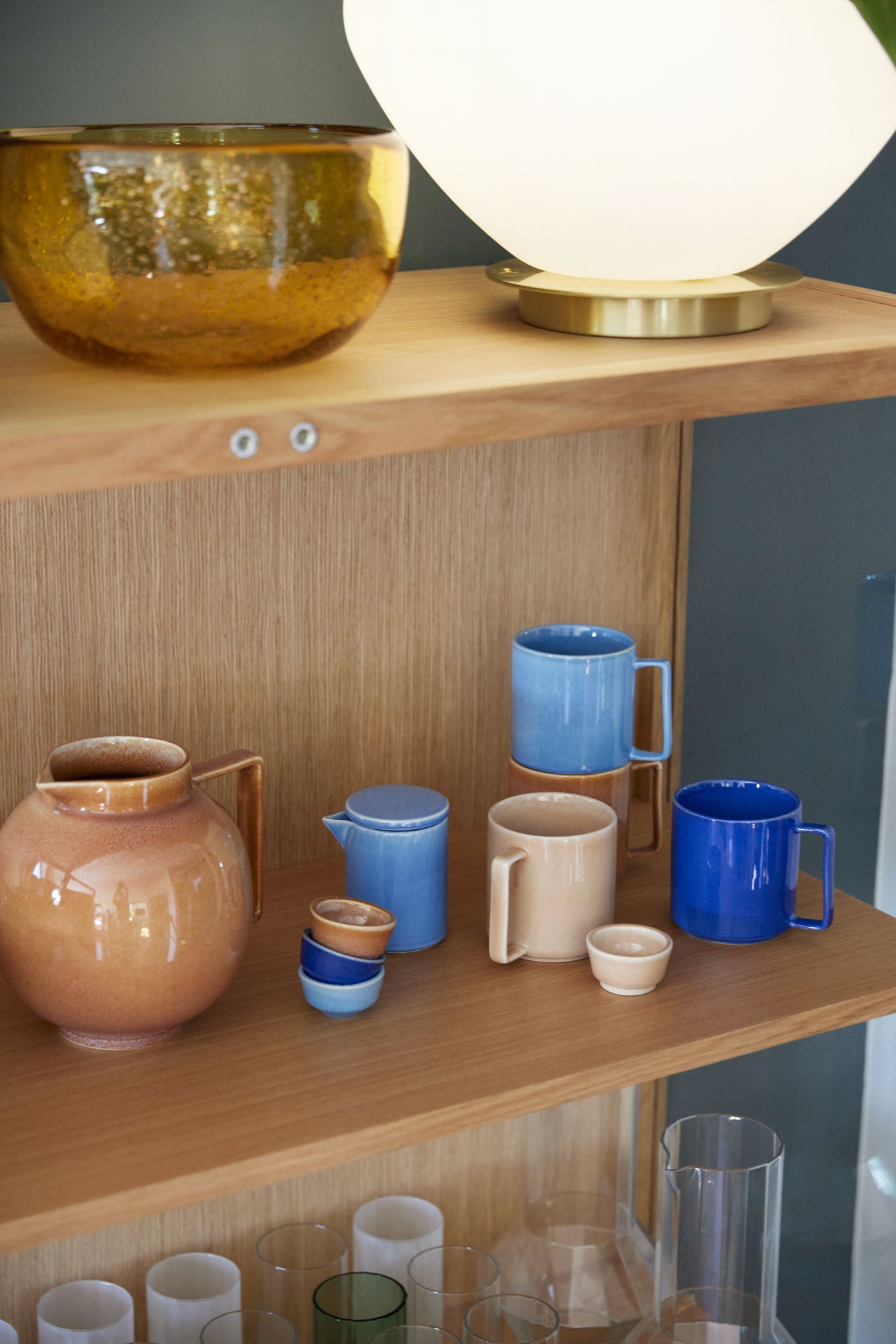 Hübsch Panorama Vitrineskap Large Natural