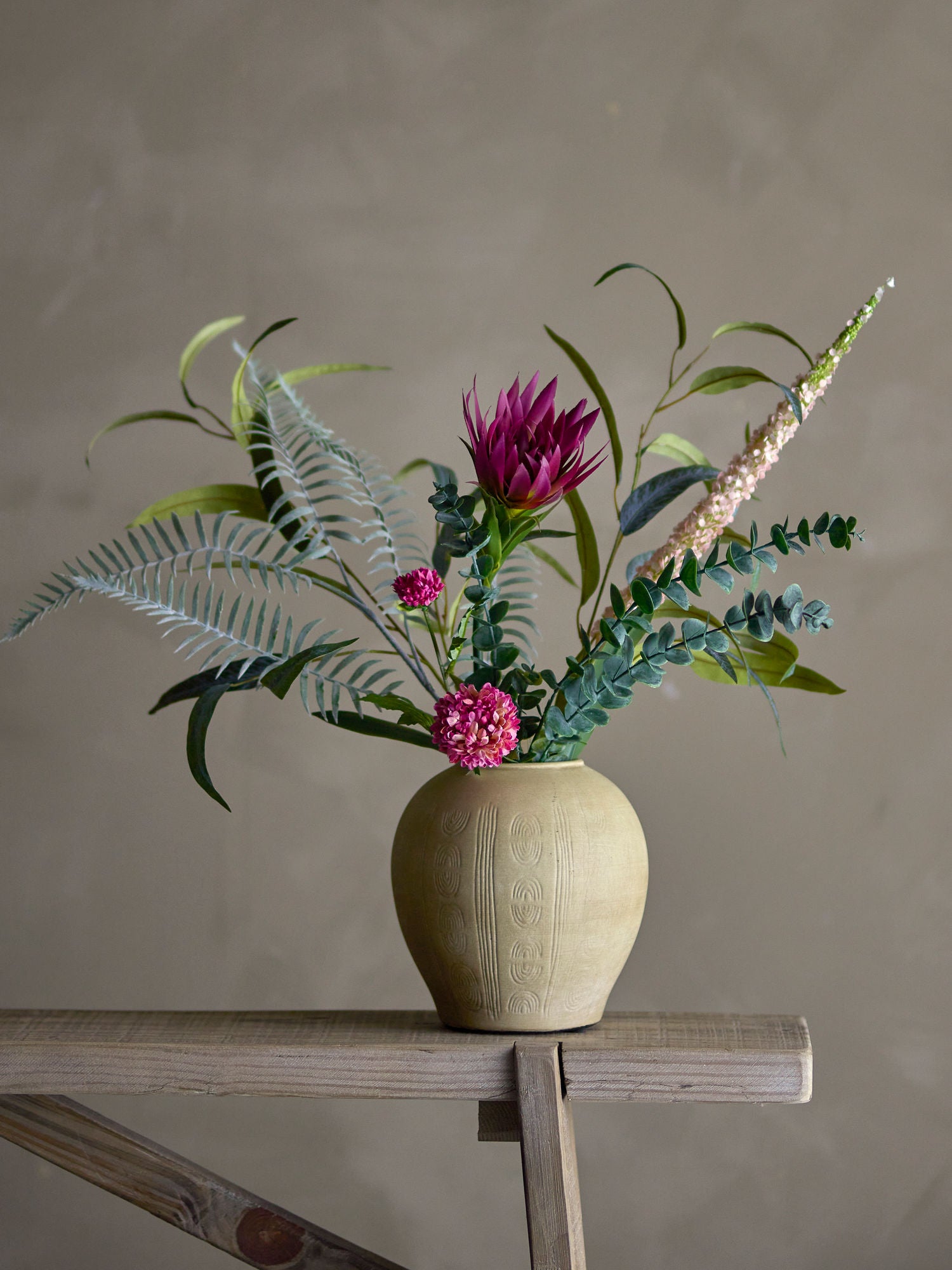 Bloomingville kronbukett, røde, kunstige blomster