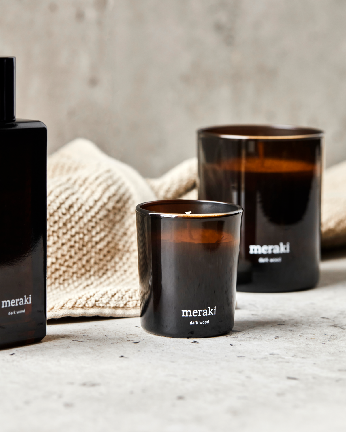 Duftlys, mørkt tre, 60 g