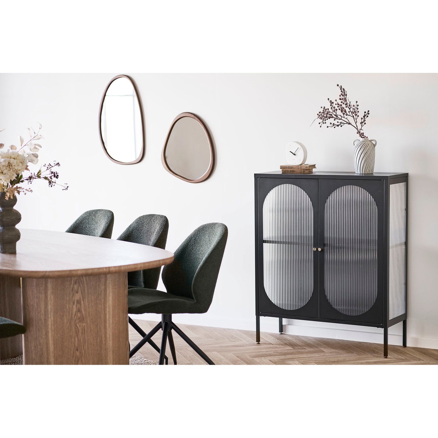 Luxon Mirror - Mirror, organisk form, treutseende 38,5x64,5 cm