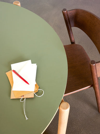 Skrå spisestuestol Brun - 55x51xh80cm