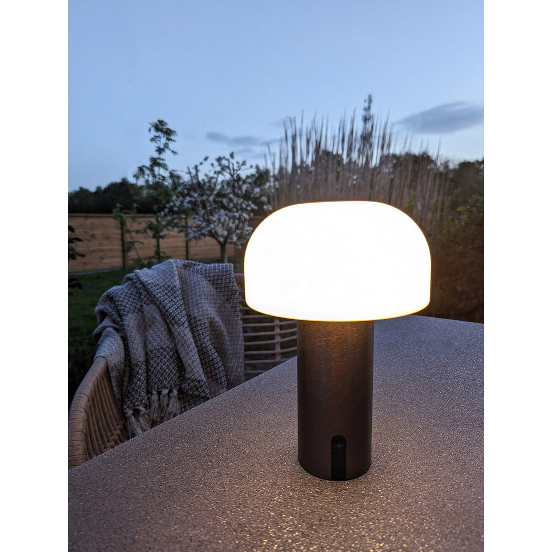 Hus Nordic Soham LED -lampe