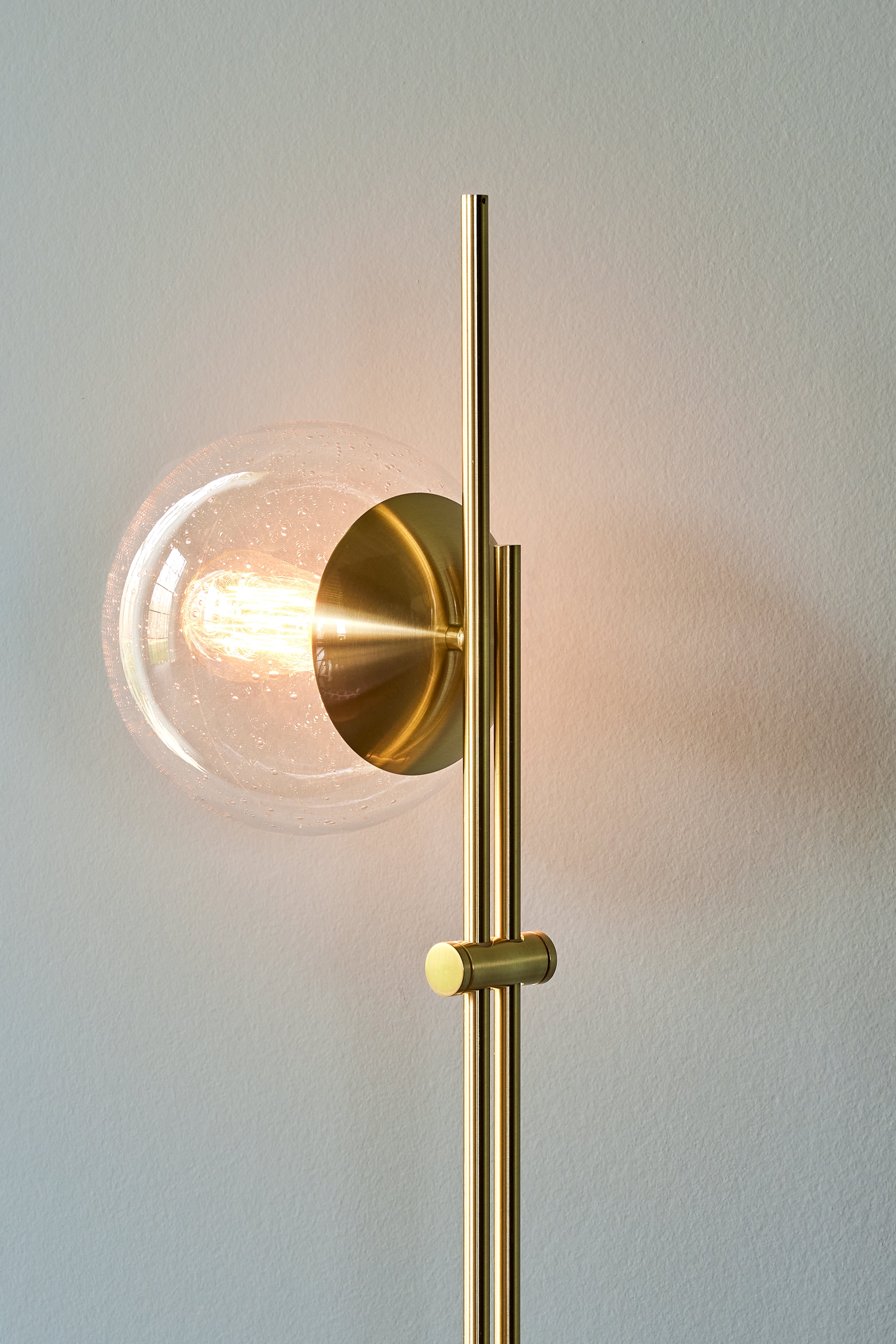 Pretty - Gulvlamp, Metal/Glass, Messing/Clear - Ø20XH147cm, E27