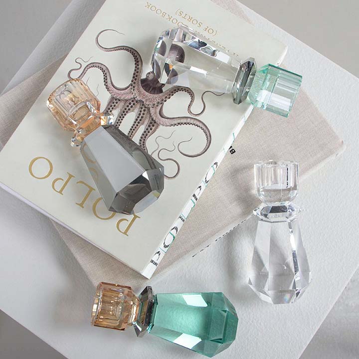 Clematis lysestake, klar/røyk/myntgrønn