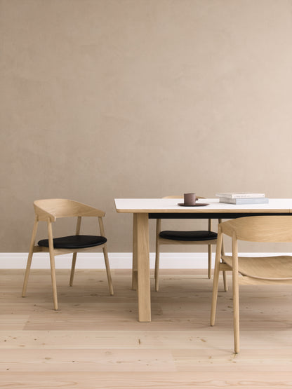 T11 Pull -out Table White Laminat - Mat (Crystal White)