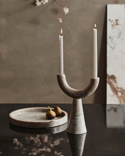 Rif lysestake i marmor - H26,5 cm - lysebrun