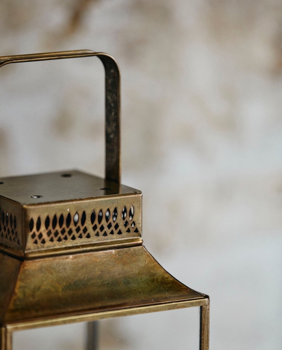 ANTIKK lanterne i jern - h30 cm - gullfinish