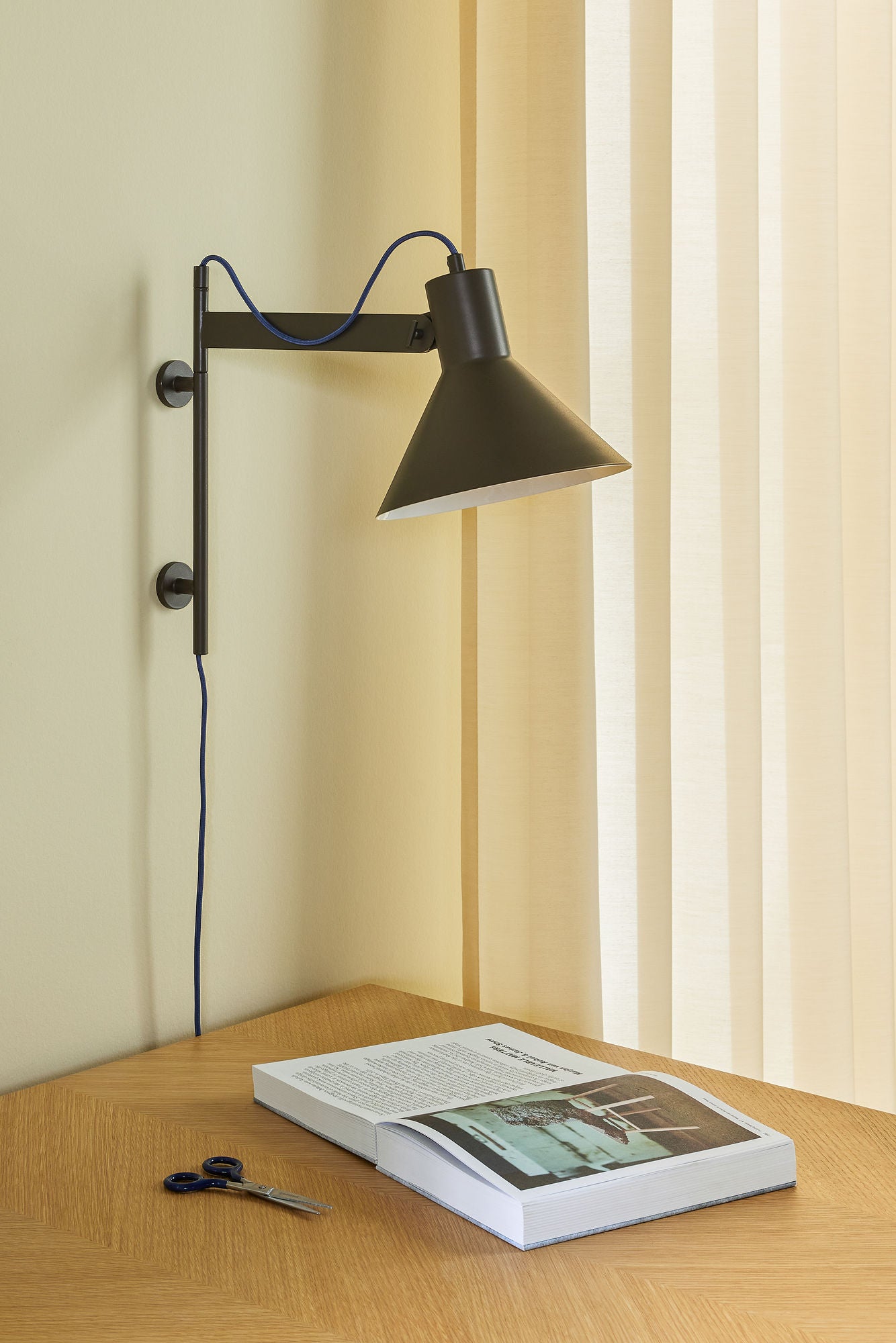 Hübsch Studio Wall Lamp Brown