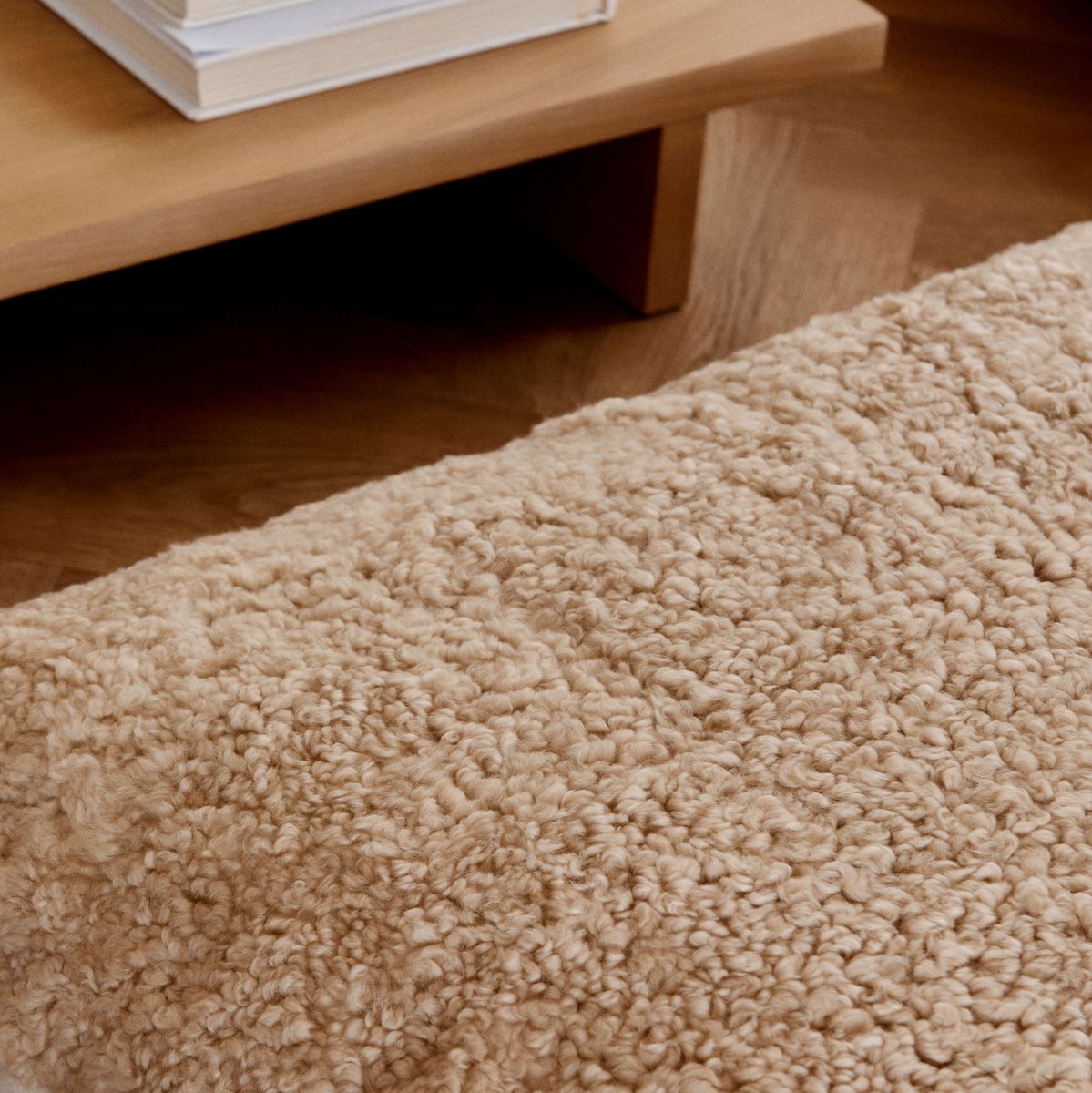 Maxi flytepute | Korthåret | New Zealand | Dobbeltsidig | 90x90 cm