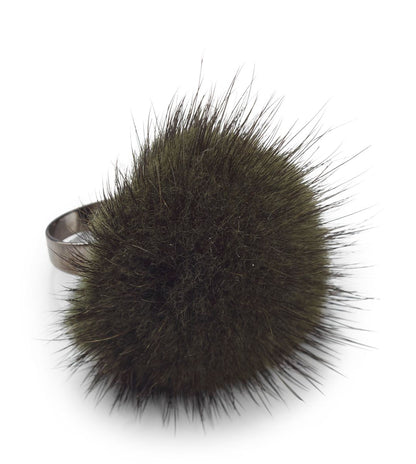 Ring pom pom